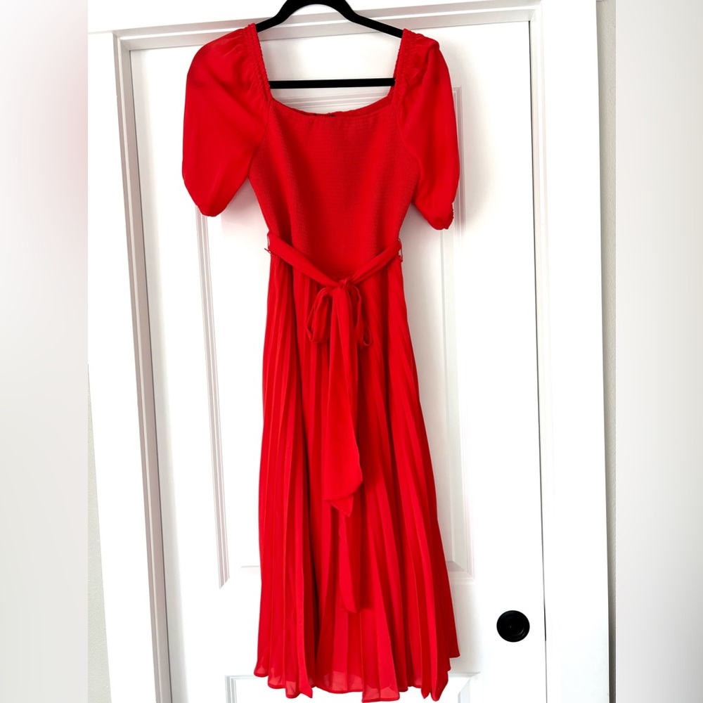 Donna Karan New York Flame Puff Sleeve Smocked Pleated Dress Size 4
